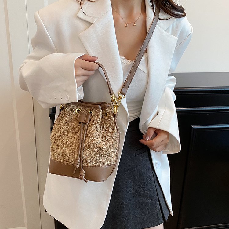 PU Bucket Bag with Magnetic Closure and Spliced Design - Handbag Shoulder Crossbody Bag - Image 2