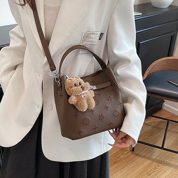 PU Bucket Bag with Embroidery Magnetic Closure 2025 Spring Handbag Shoulder Crossbody - Image 3