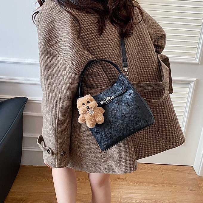 PU Bucket Bag with Embroidery Magnetic Closure 2025 Spring Handbag Shoulder Crossbody - Image 4