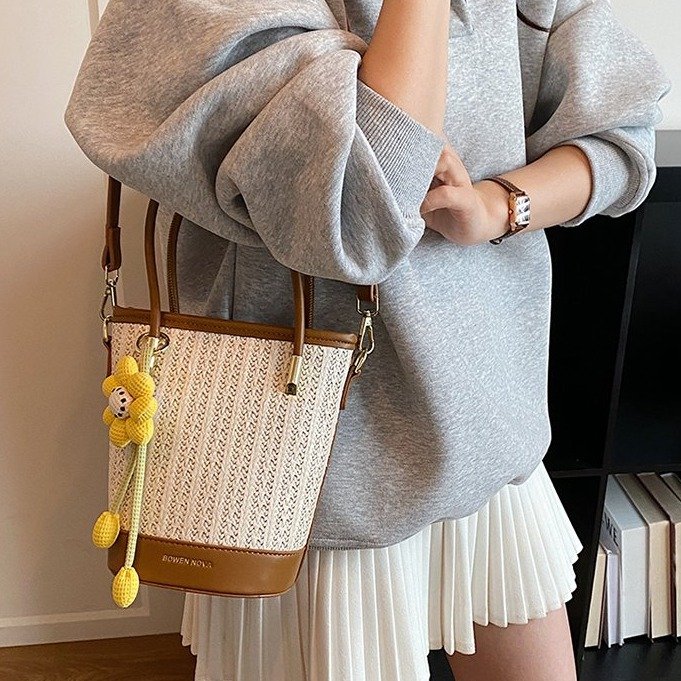 PU Woven Bucket Bag with Zipper Closure - Handbag Shoulder Crossbody Bag Summer 2026 - Image 3