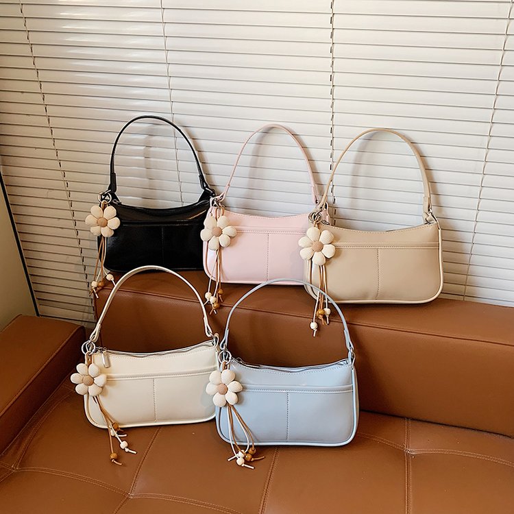 Floral PU Crossbody Underarm Bag with Zipper Closure Summer 2026 - Image 4